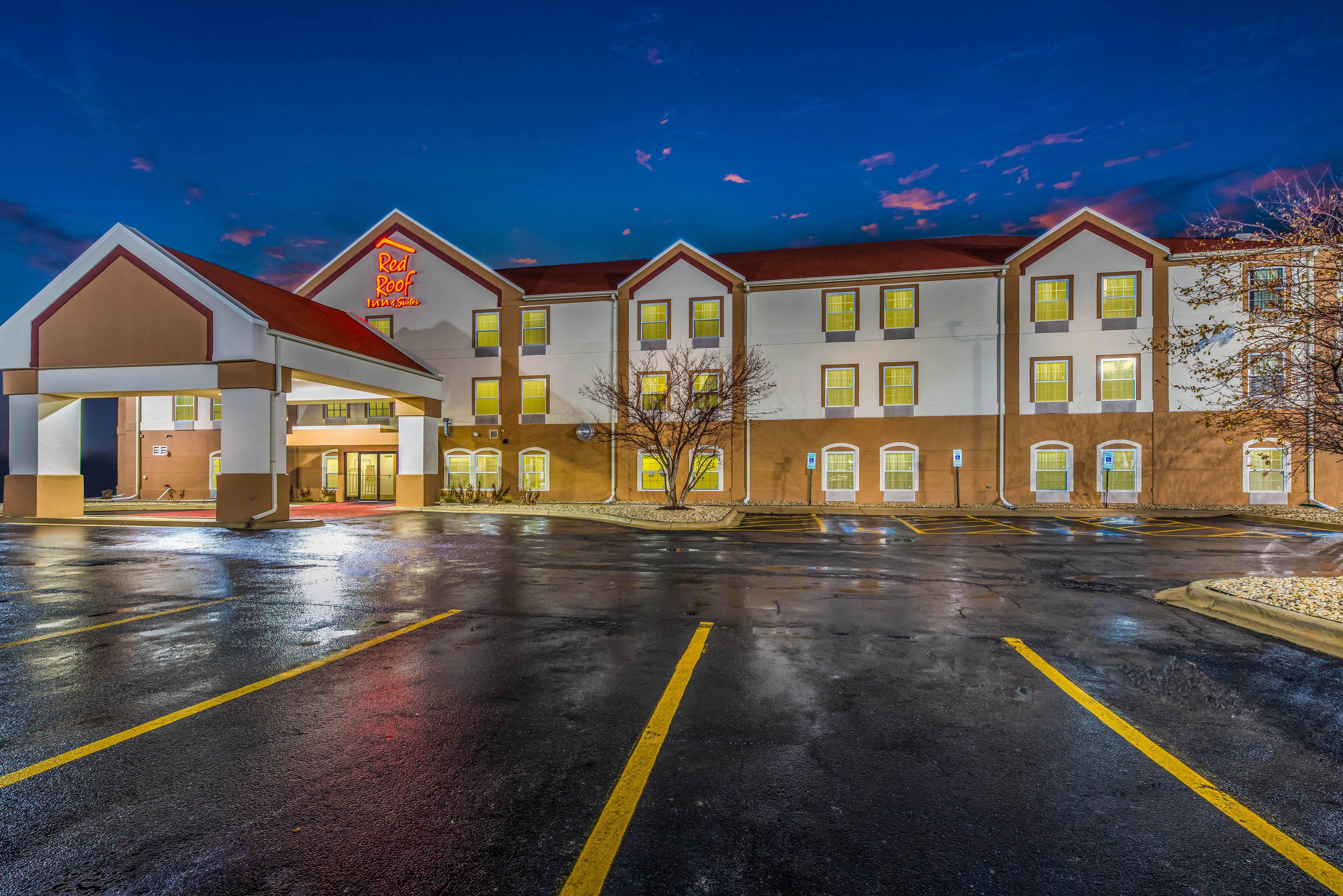 Red Roof Inn & Suites Monee Eksteriør bilde